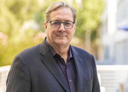 Headshot of Greg Lavender